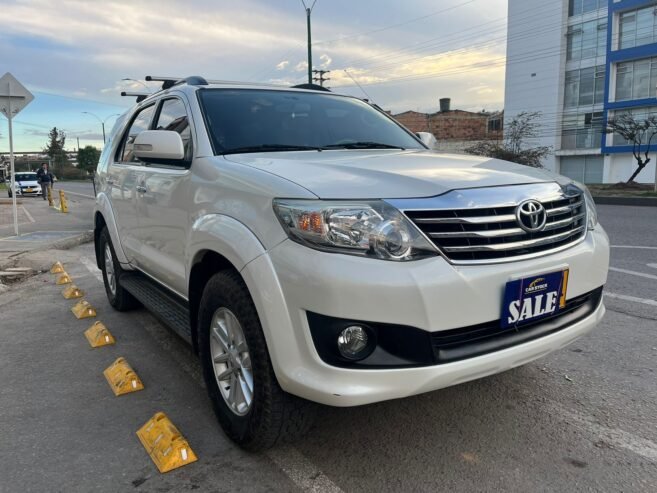 TOYOTA FORTUNER 4X4